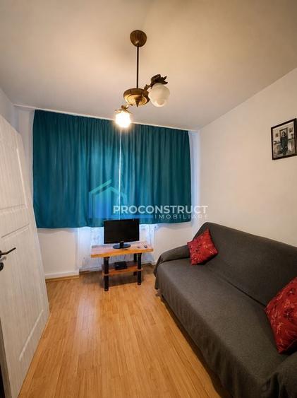 Apartament cu 4 camere în Lipovei