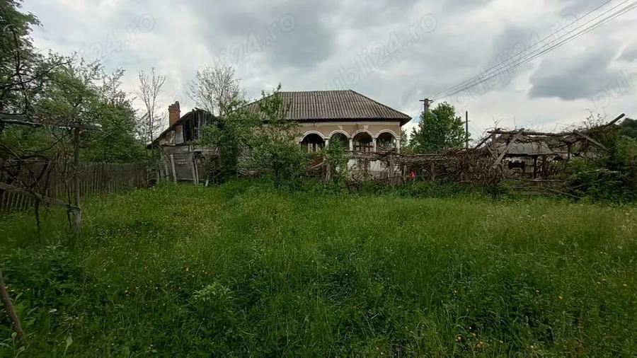 Teren de 860 mp, în Corbi