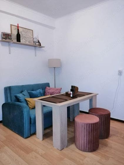 Apartament cu 3 camere în Telecabinei