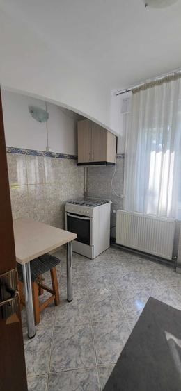Apartament cu 3 camere decomandat în Vest