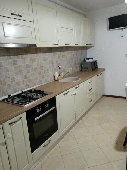 Apartament cu 3 camere decomandat în Ștefănești