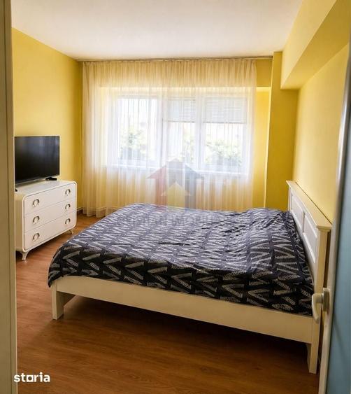 Apartament cu 3 camere decomandat în Sud