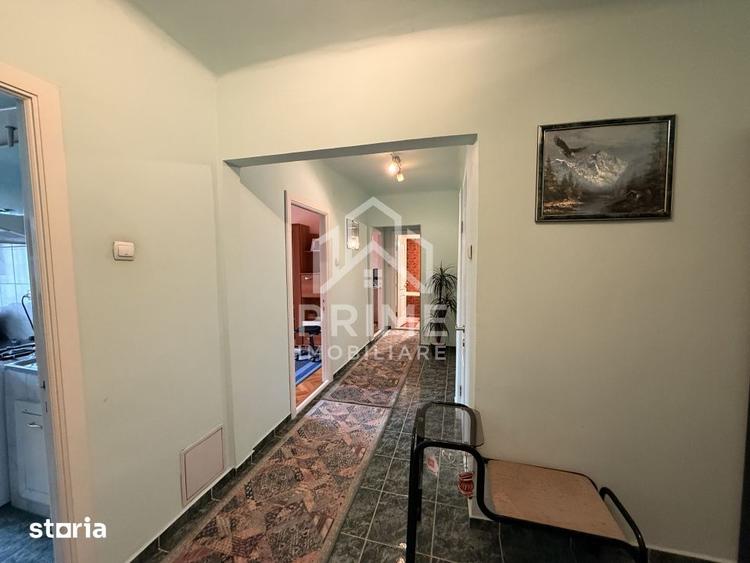Apartament cu 3 camere, mobilat în Cetate