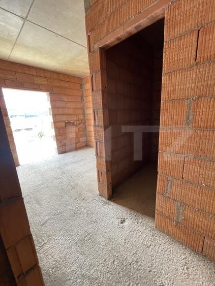 Apartament cu 3 camere decomandat în Calea Moldovei