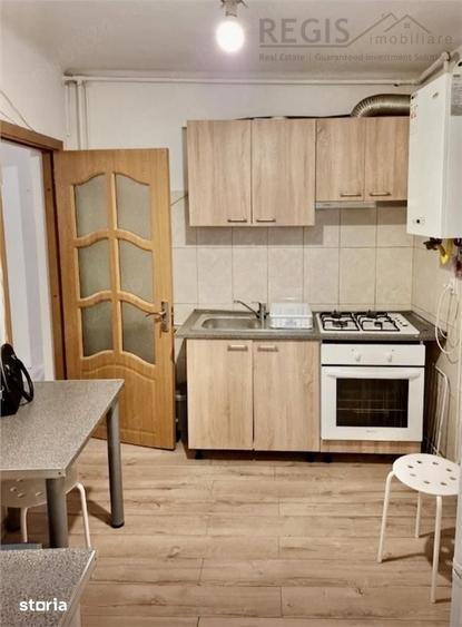 Garsonieră decomandată în Central
