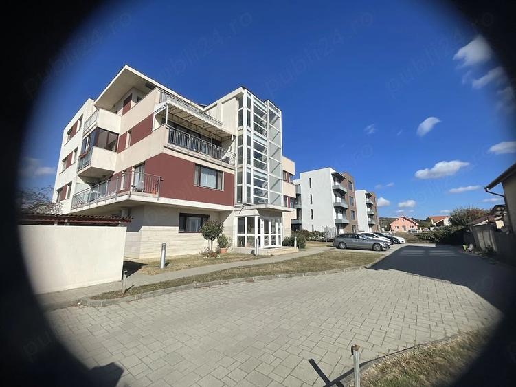 Apartament cu 2 camere decomandat în Oncea