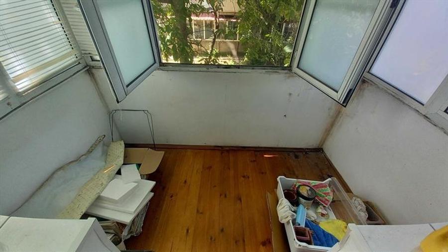 Apartament cu 2 camere semidecomandat, mobilat în Rovine