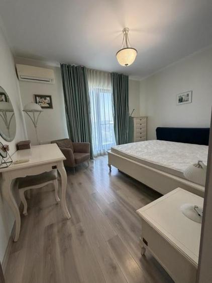 Apartament cu 3 camere în Crângași
