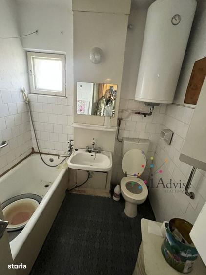 Apartament cu 3 camere decomandat în Griviței