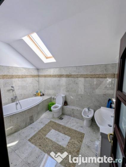 Casă cu 4 camere cu Teren 1000 Mp în Bucium