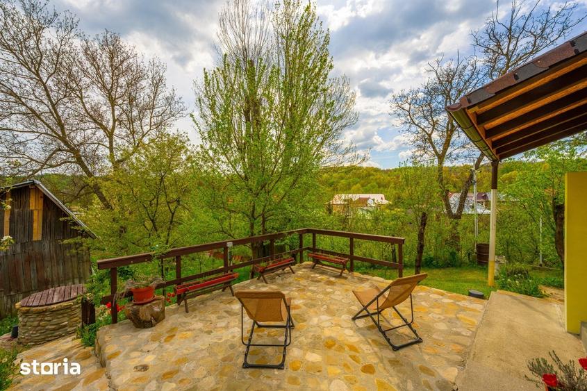 Casă cu 3 camere cu Teren 945 Mp în Provița de Sus