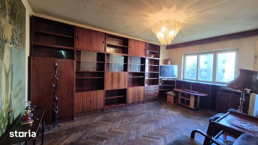 Apartament cu 2 camere decomandat în Grivița