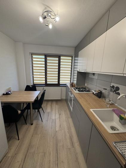 Apartament cu 3 camere decomandat în Alexandru cel Bun