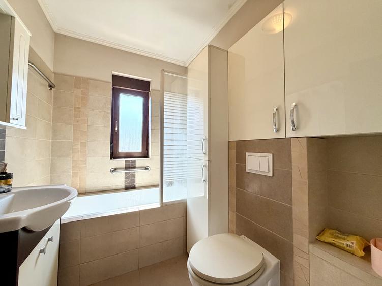 Apartament cu 2 camere semidecomandat, mobilat în Dumbrăvița
