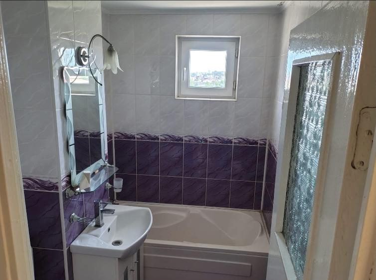 Apartament cu 2 camere semidecomandat în Tomis Nord