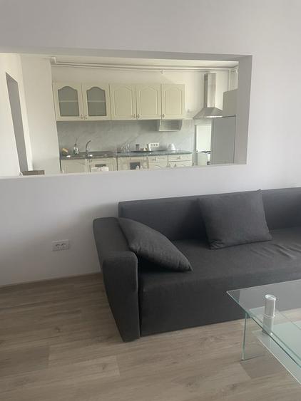 Apartament cu 2 camere nedecomandat în Central