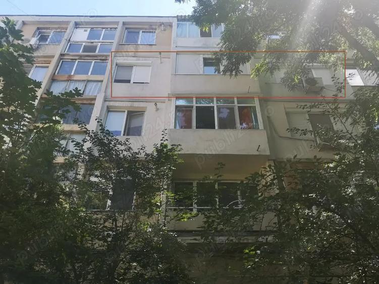 Apartament cu 2 camere semidecomandat în Independenței