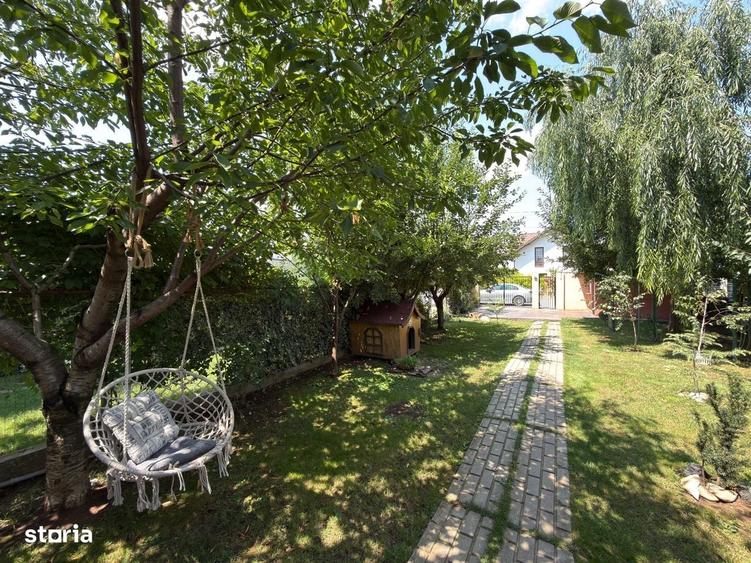 Casă cu 4 camere în Tunari