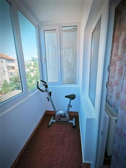 Apartament cu 3 camere decomandat, mobilat în Lipovei