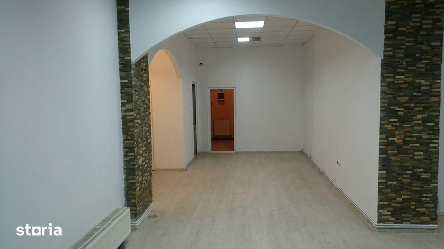 Spațiu comercial, de 75 mp, în Alexandru cel Bun