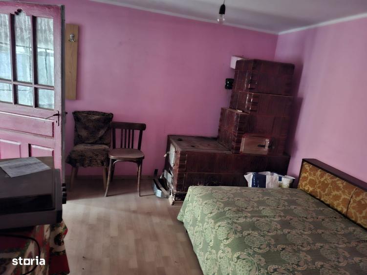 Casă cu 4 camere în Țuglui