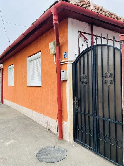 Casă cu 3 camere cu Teren 268 Mp în Central