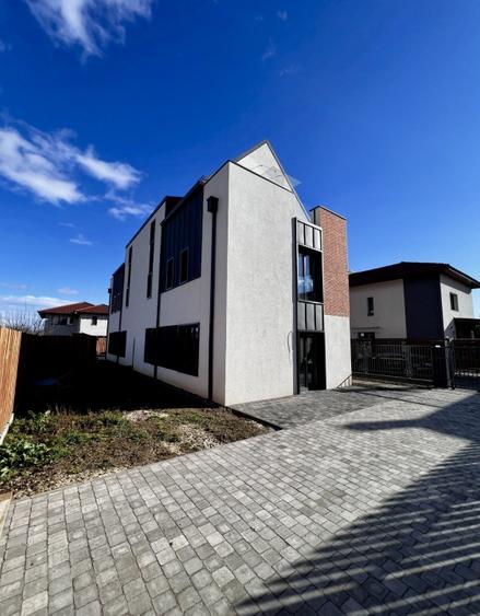 Casă individuală cu 4 camere cu Canalizare în Someșeni