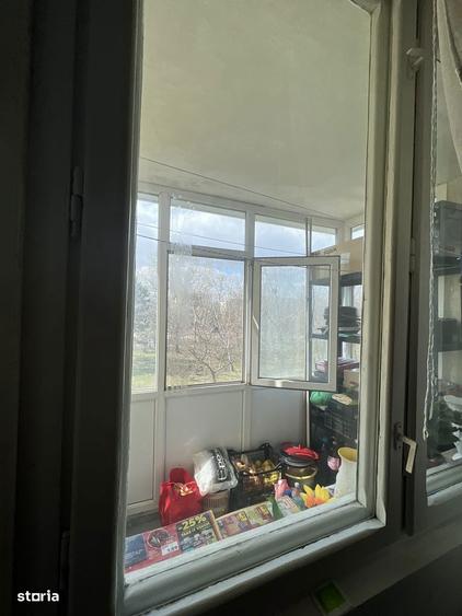 Apartament cu 3 camere semidecomandat în Țiglina 1