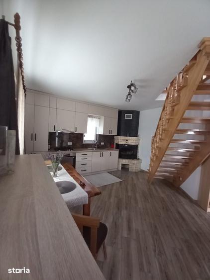 Casă cu 2 camere cu Teren 150 Mp în Ipotești