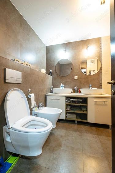 Apartament cu 6 camere decomandat în Bistrița Lac