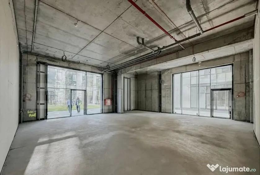 Spațiu comercial, de 86 mp, în Central
