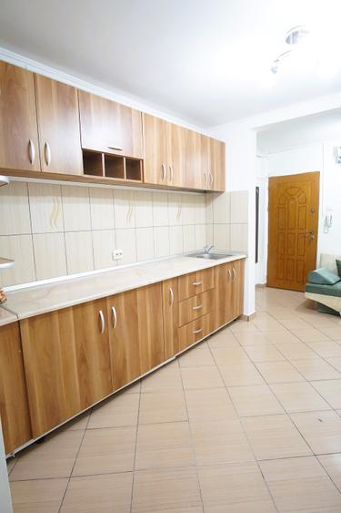 Apartament cu 2 camere decomandat, mobilat în Sebastian