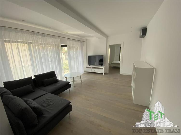 Apartament cu 3 camere de vanzare in Piata Victoriei - 1