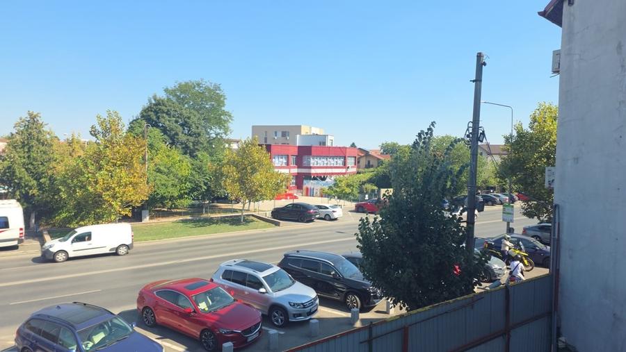 Spațiu comercial, de 170 mp, în Apărătorii Patriei