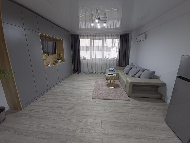 Apartament cu 2 camere semidecomandat, mobilat în Exterior Nord