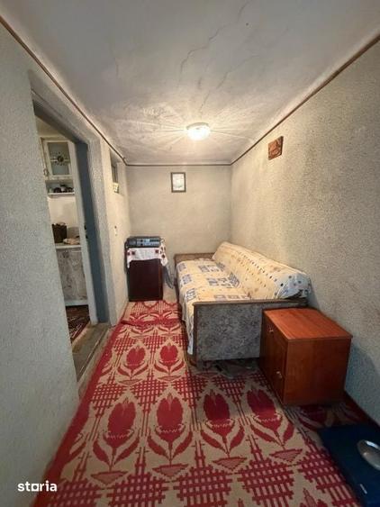 Casă cu 4 camere cu Teren 250 Mp în Podari
