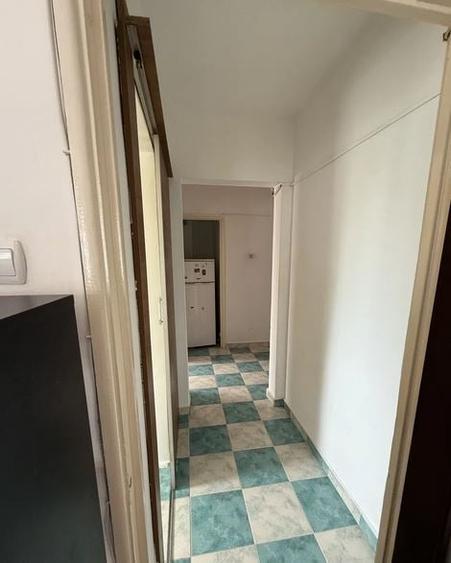Apartament cu 2 camere semidecomandat, mobilat în Dristor