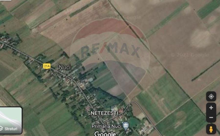 Teren Construcții intravilan de 9115 mp, în Nuci