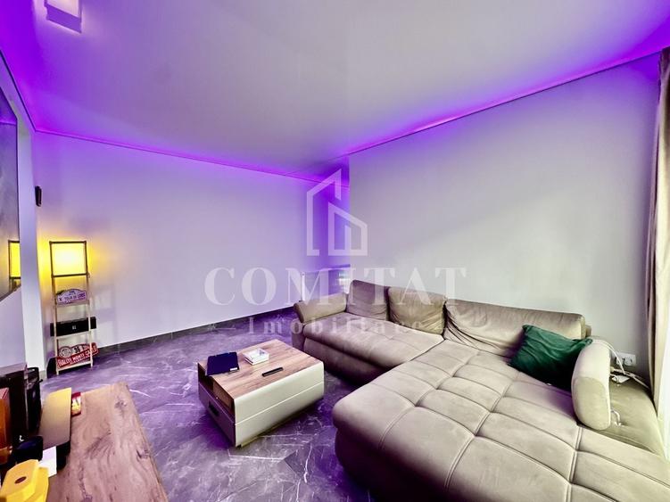 Apartament cu 3 camere decomandat, mobilat în Florești