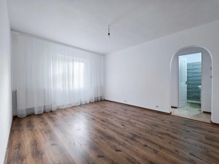 Vand apartament 2 camere, parter, in Deva. - 2