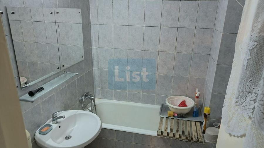 Apartament cu 4 camere semidecomandat în Kogălniceanu