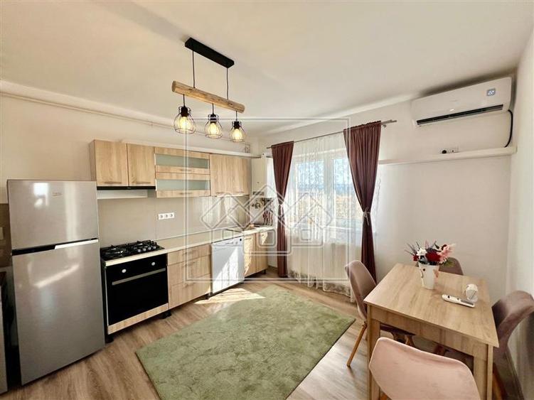 Apartament cu 2 camere decomandat în Arhitecților - Calea Cisnădiei