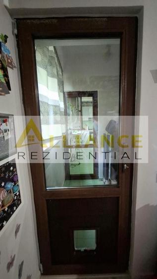 Apartament cu 2 camere decomandat, mobilat în Central