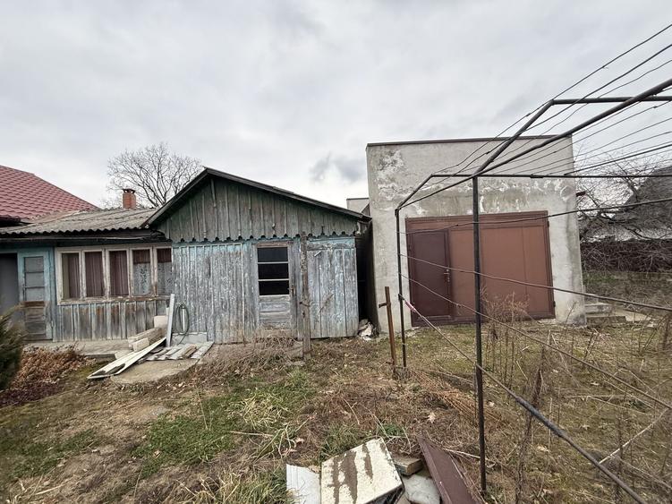 Casă individuală cu 3 camere cu Canalizare în Dornești