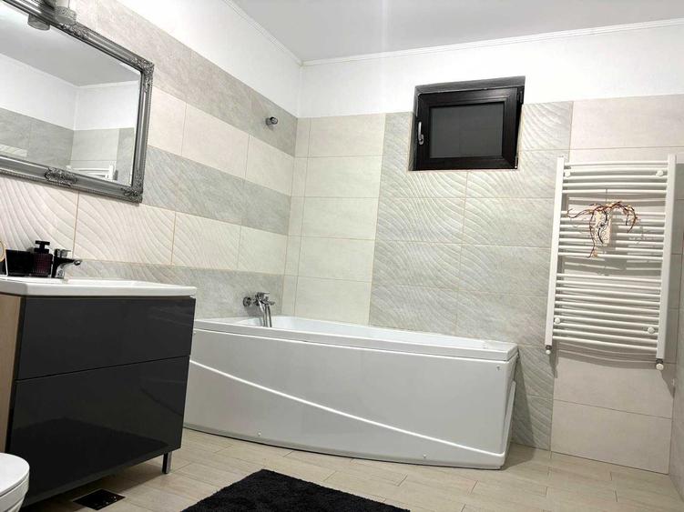 Casă cu 3 camere în Munteni