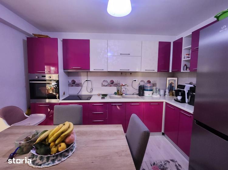 Casă cu 4 camere cu Teren 1000 Mp în Șerbănești