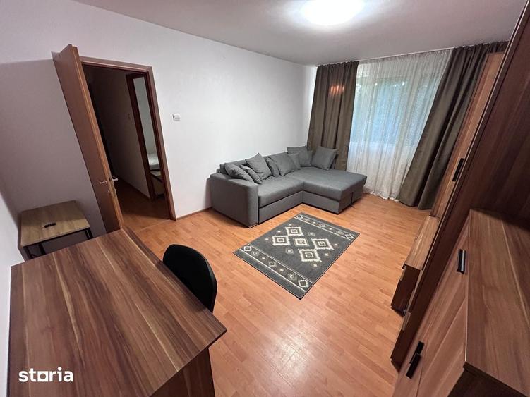 Apartament cu 2 camere decomandat în Berceni