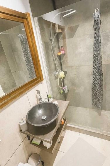 Apartament cu 2 camere decomandat în Est