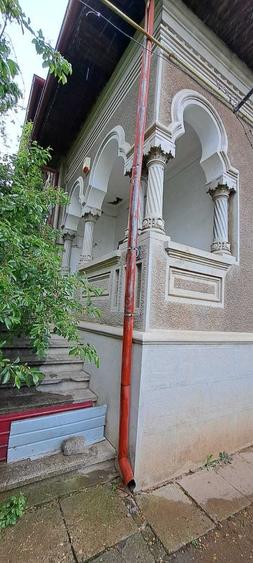 Casă cu 4 camere în Exterior Vest