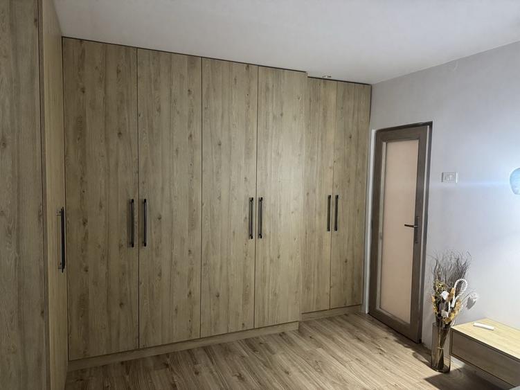 Apartament cu 3 camere decomandat în Lotus